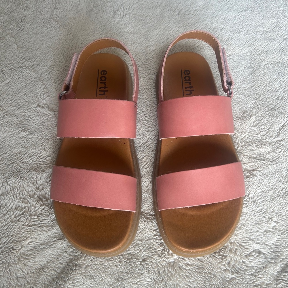 NEW Earth Pink Sandals for Women